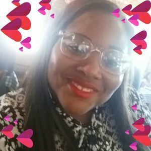 Meet your Posher, Dinisha